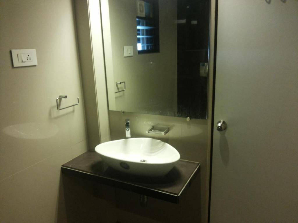 Ankleshwar Royal Inn المظهر الخارجي الصورة