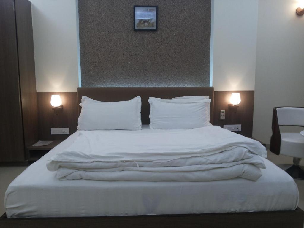Ankleshwar Royal Inn الغرفة الصورة
